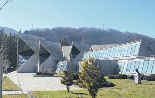 Колашин: Стигао новац за гласање